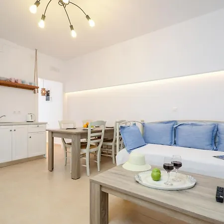 アパート Aggidia Guest Houses *